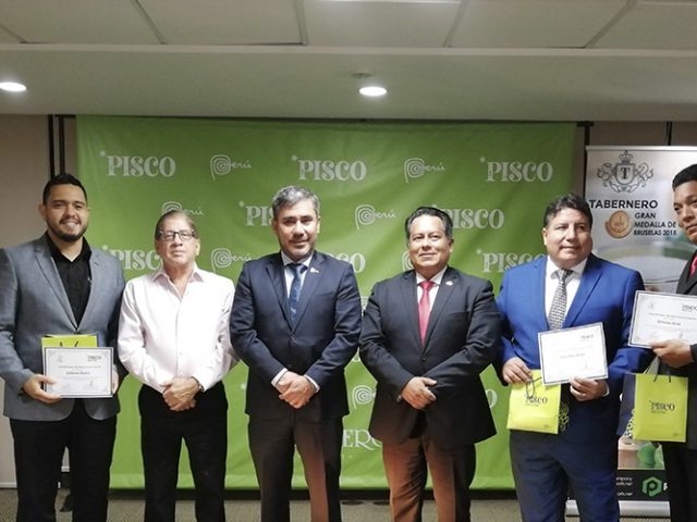 4to Concurso de coctelería a base de Pisco organizado por la Oficina Comercial del Perú en Panamá