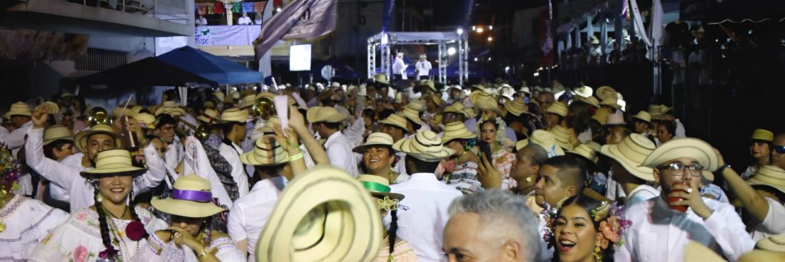 El Desfile de las Mil Polleras genera récord económico en la Provincia de Los Santos.